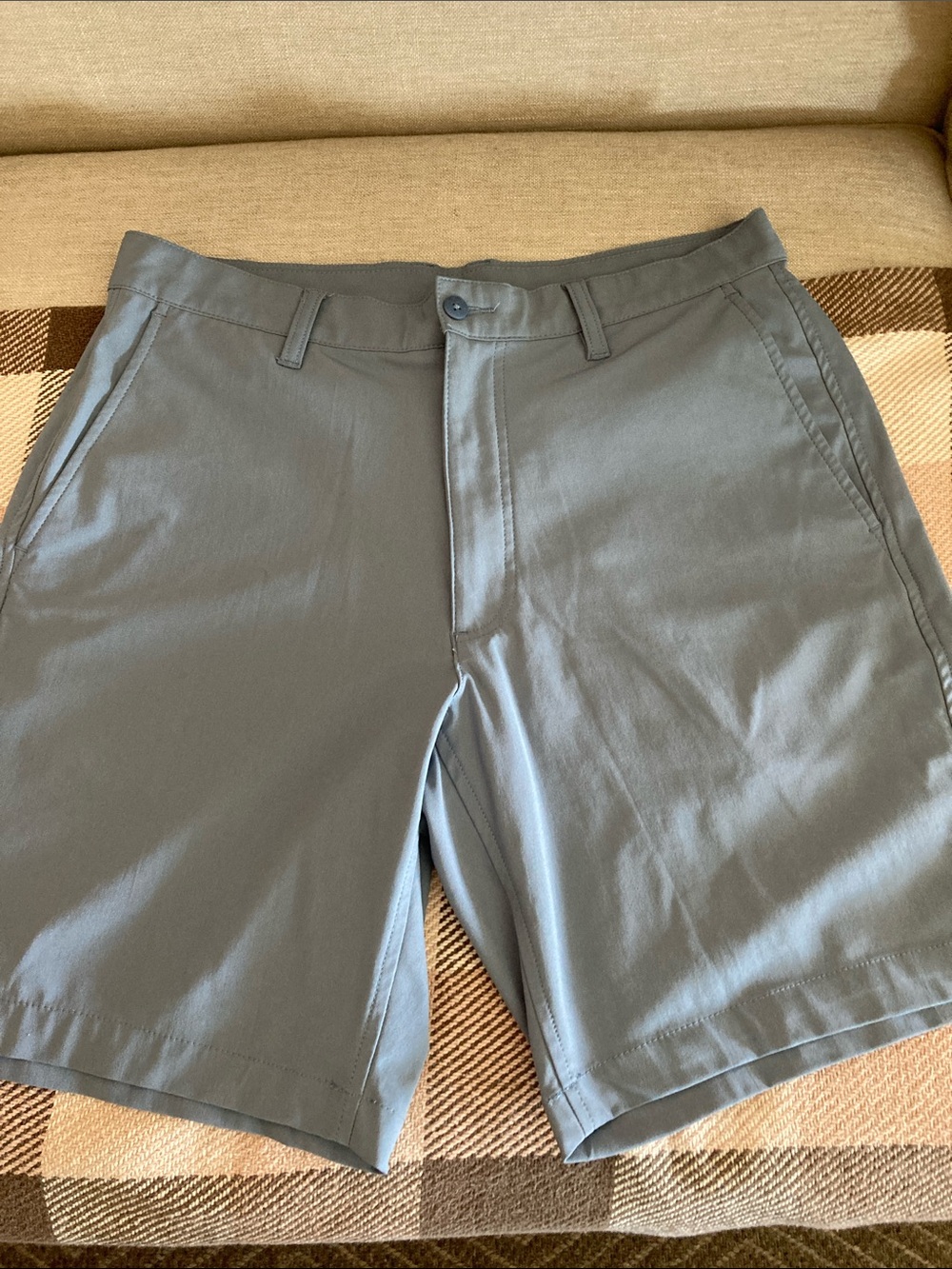 FootJoy men’s blue/gray golf shorts